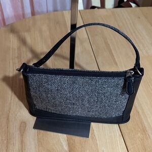 Coach 1999 Bleeker Classic Black Leather & Gray Herringbone Shoulder Bag